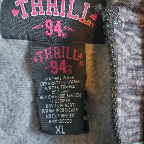 Thrill 94 Juniors xl hoodie - Picture 3 of 4
